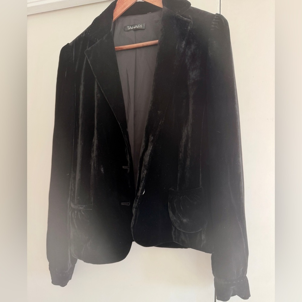 Tahari Black Velvet Women's Blazer